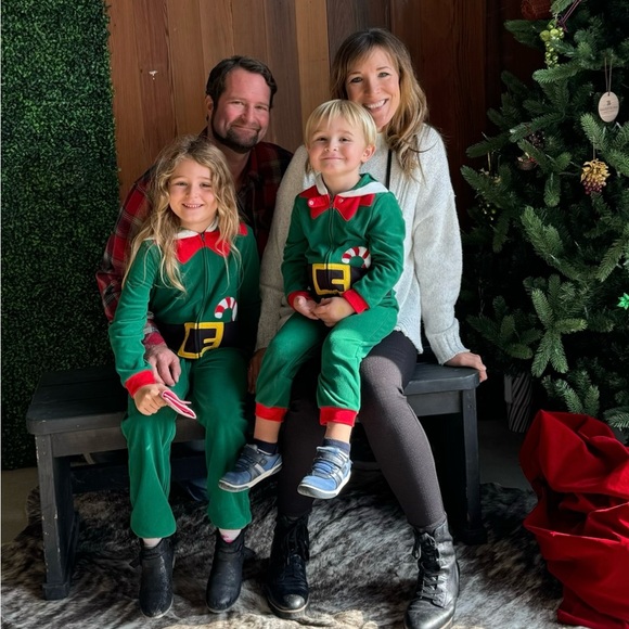 Meet your Posher, Amy! - Picture 4 of 5